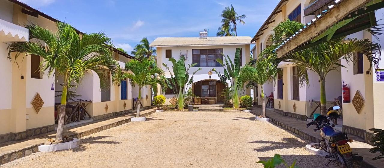 Simba Apartments Diani Beach Luaran gambar