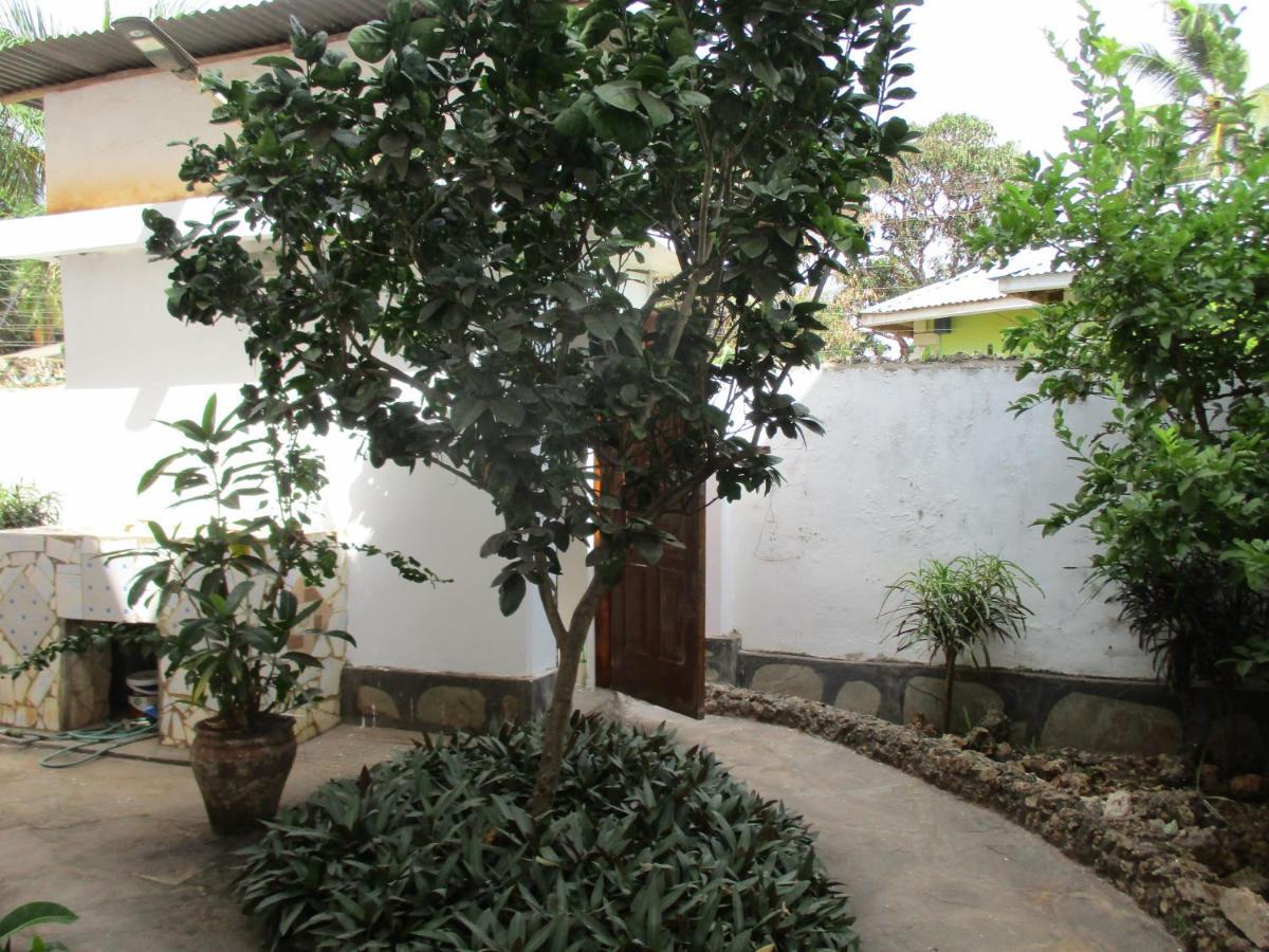 Simba Apartments Diani Beach Luaran gambar