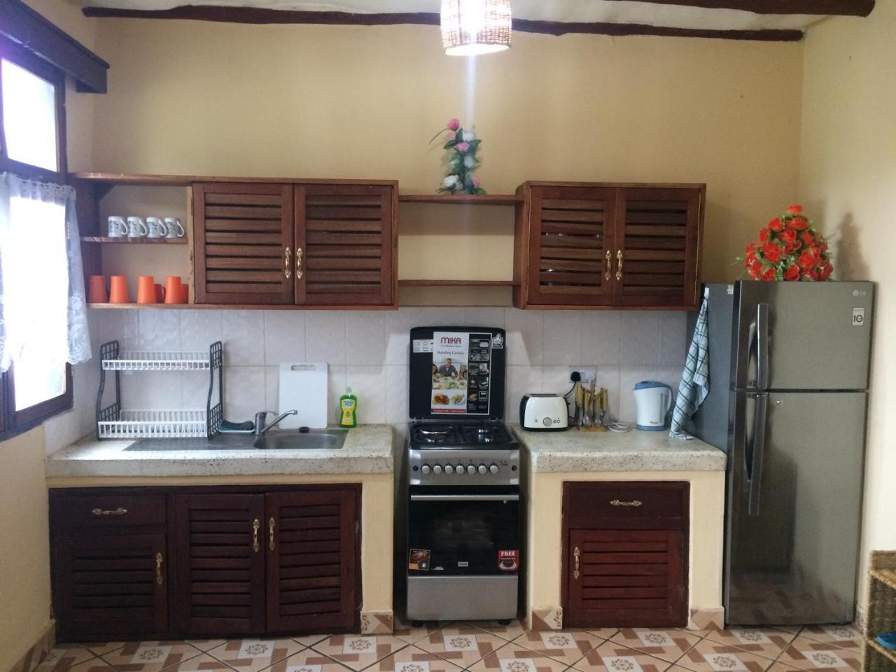 Simba Apartments Diani Beach Luaran gambar